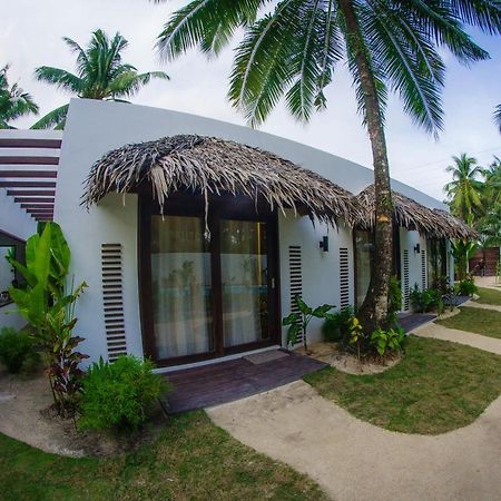 Palaka Resort เจเนอรัลลูนา ภายนอก รูปภาพ